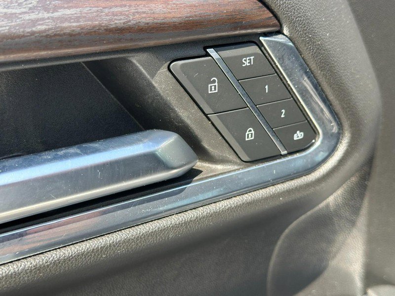 Used 2024 GMC Sierra 1500 SLT image 17