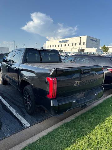 Used 2022 Toyota Tundra Platinum w/ Advanced Package AWD/4WD image 4