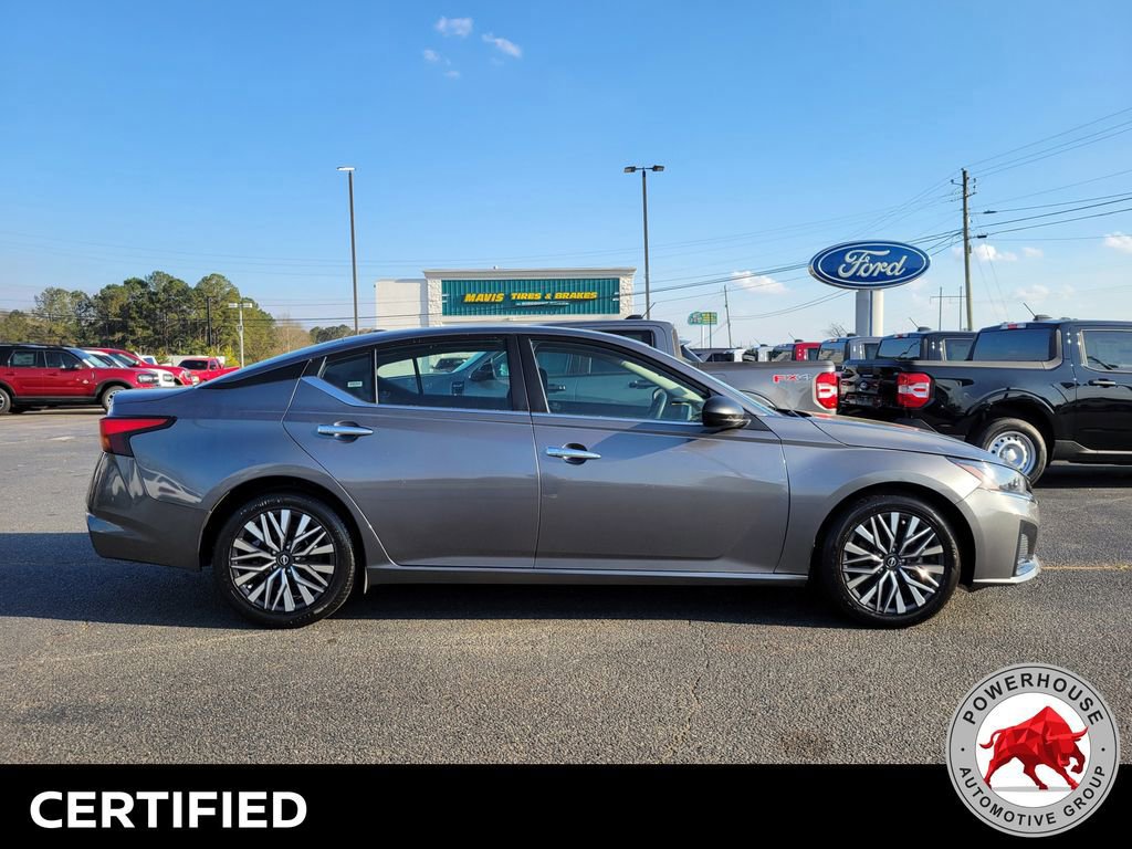 Used 2024 Nissan Altima 2.5 SV image 6