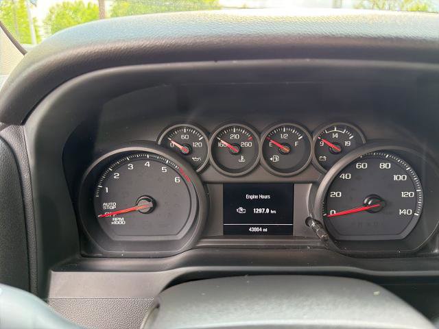 Used 2023 Chevrolet Silverado 1500 Custom AWD/4WD image 12