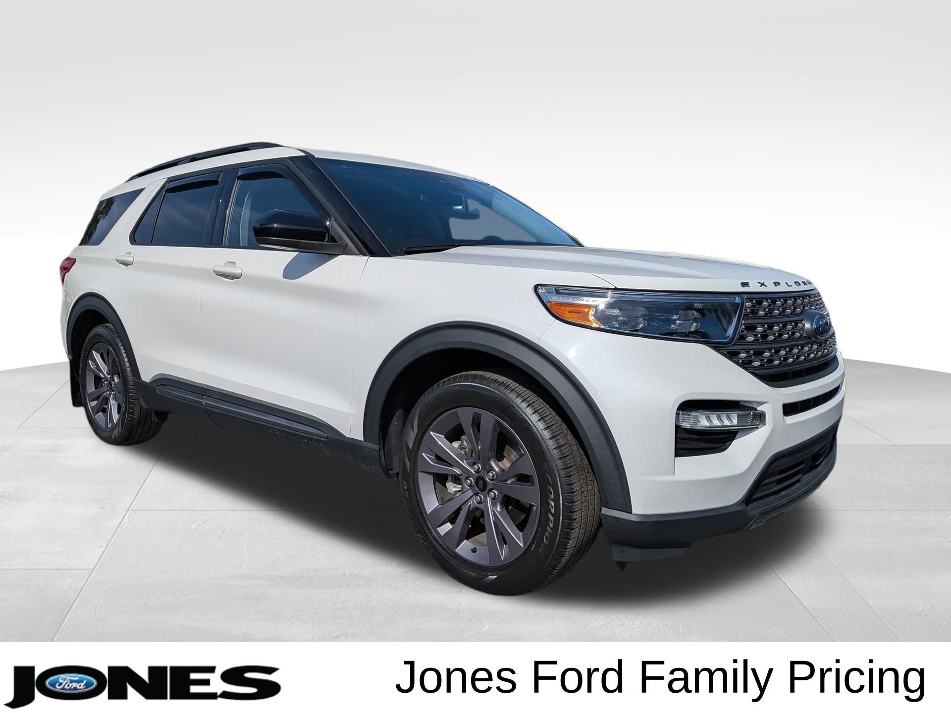 Certified 2023 Ford Explorer XLT w/ Equipment Group 202A