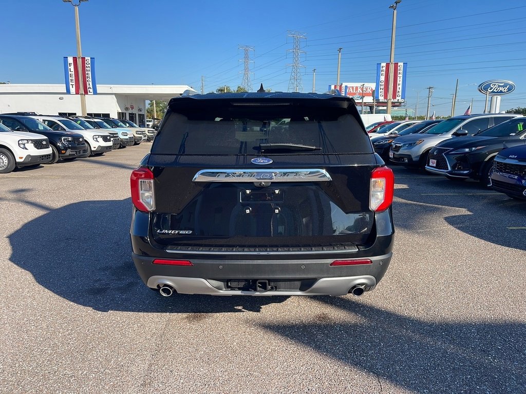 Certified 2023 Ford Explorer Limited w/ Limited Technology Package image 3