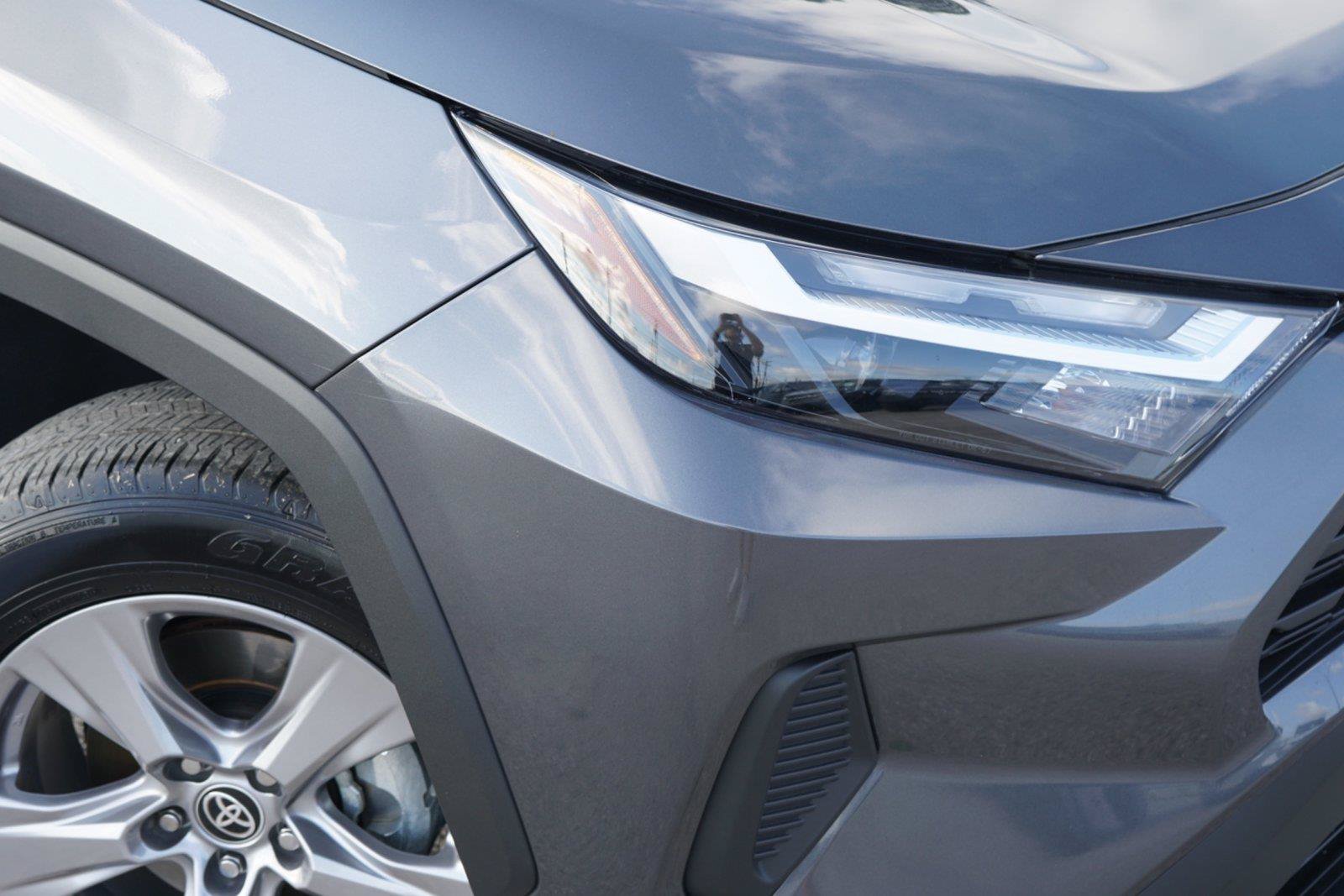 Used 2025 Toyota RAV4 XLE w/ Weather Package AWD/4WD image 3