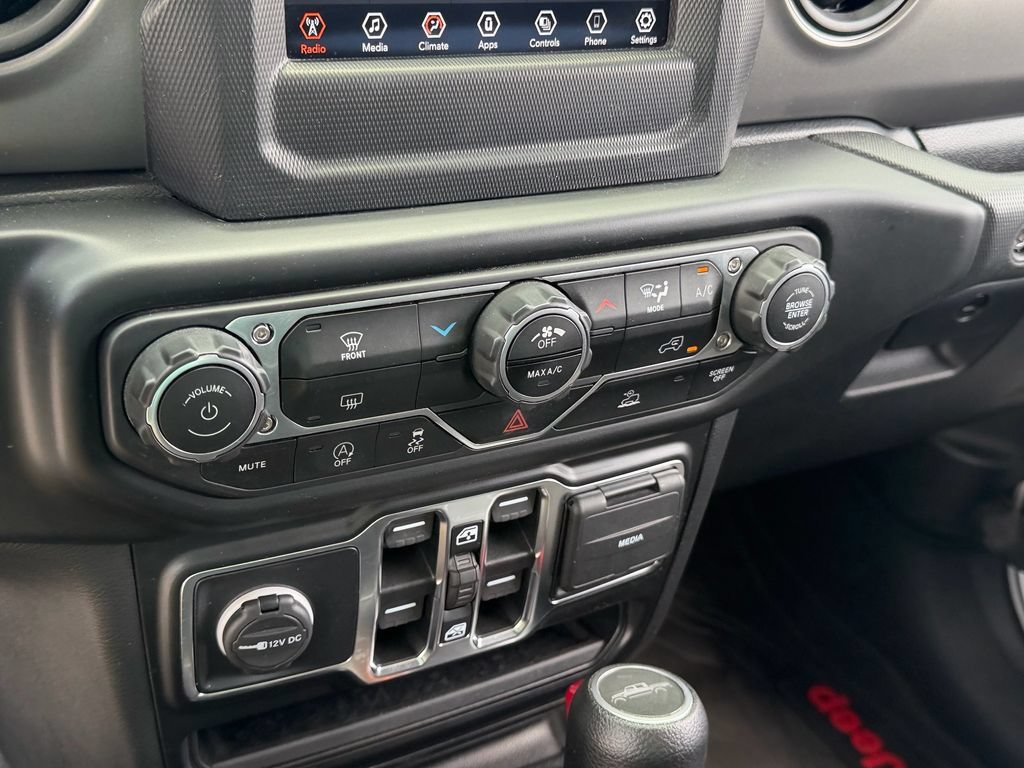 Used 2022 Jeep Gladiator Sport AWD/4WD image 21