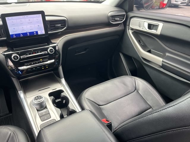 Certified 2023 Ford Explorer Limited w/ Equipment Group 301A RWD image 16