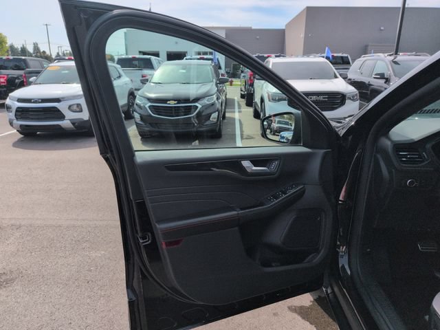 Certified 2024 Ford Escape ST-Line w/ Tech Pack #1 AWD/4WD image 27