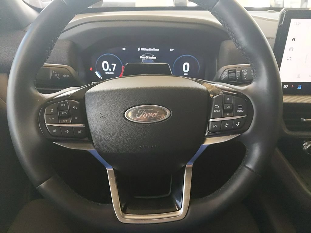 Certified 2025 Ford Explorer Platinum AWD/4WD image 20