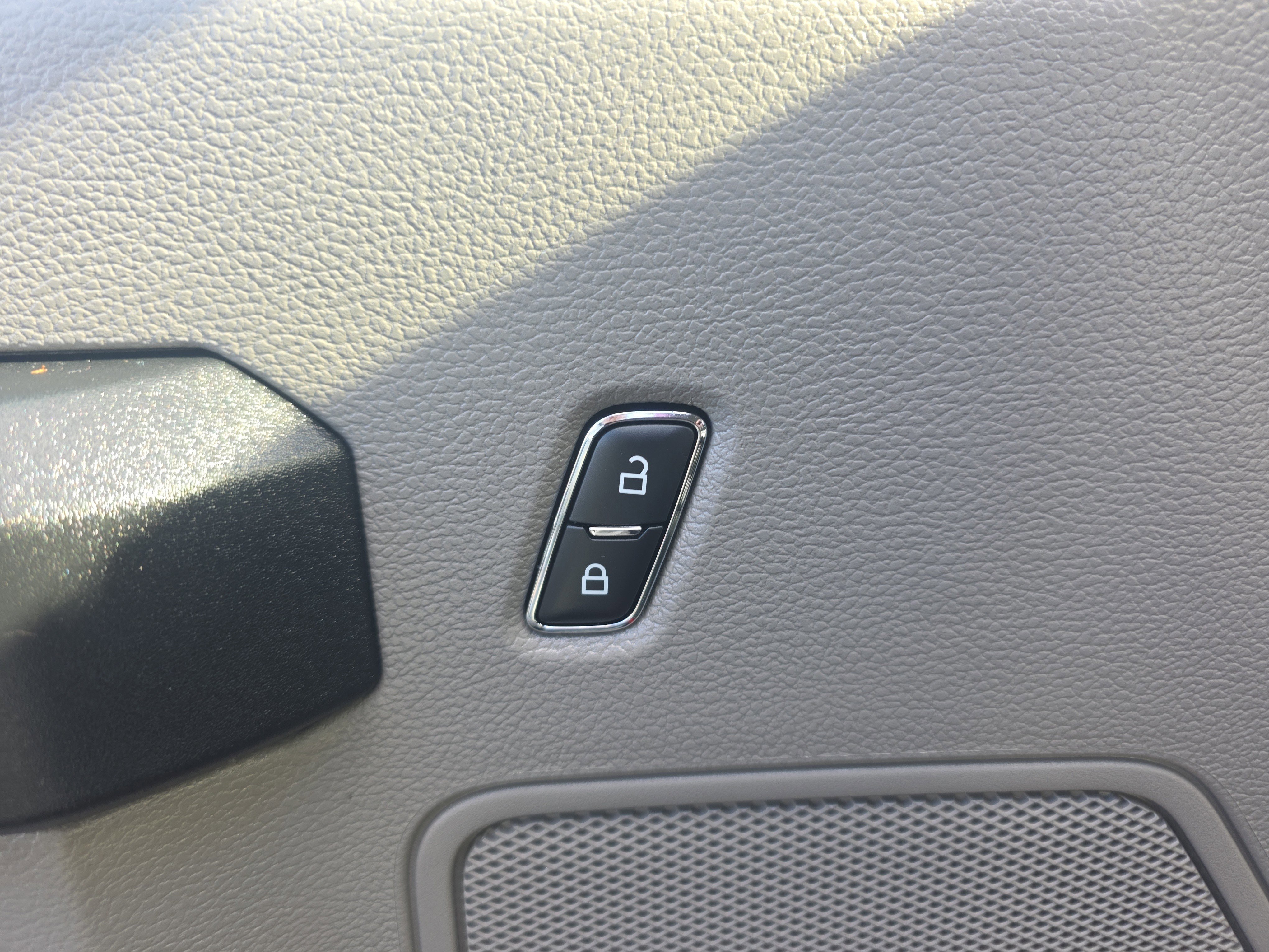 Certified 2020 Ford F250 XL w/ Power Equipment Group image 24