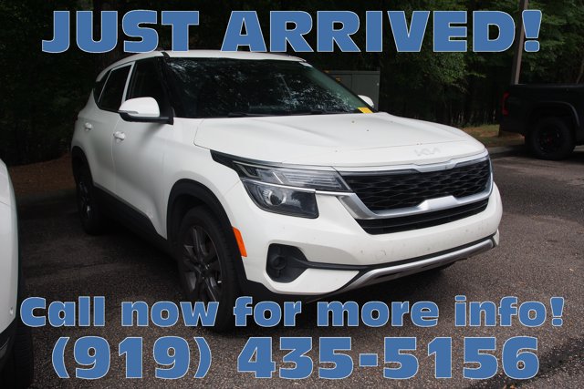 Used 2023 Kia Seltos S w/ Navigation Package FWD image 1