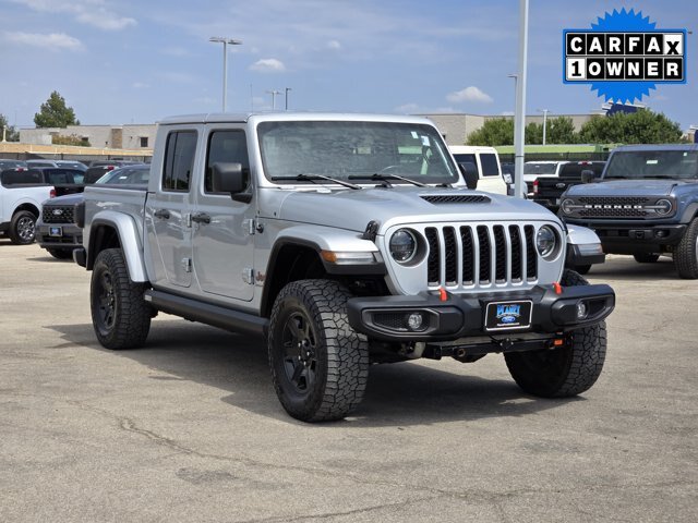 Used 2023 Jeep Gladiator Mojave w/ LED Lighting Group AWD/4WD image 3