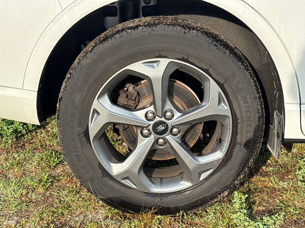 Certified 2023 Ford Escape ST-Line w/ Tech Pack #1 AWD/4WD image 7