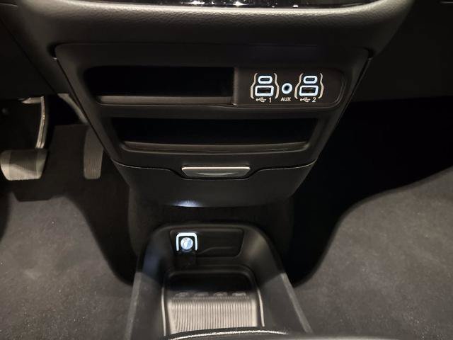 Used 2025 Chrysler Pacifica Select FWD image 29