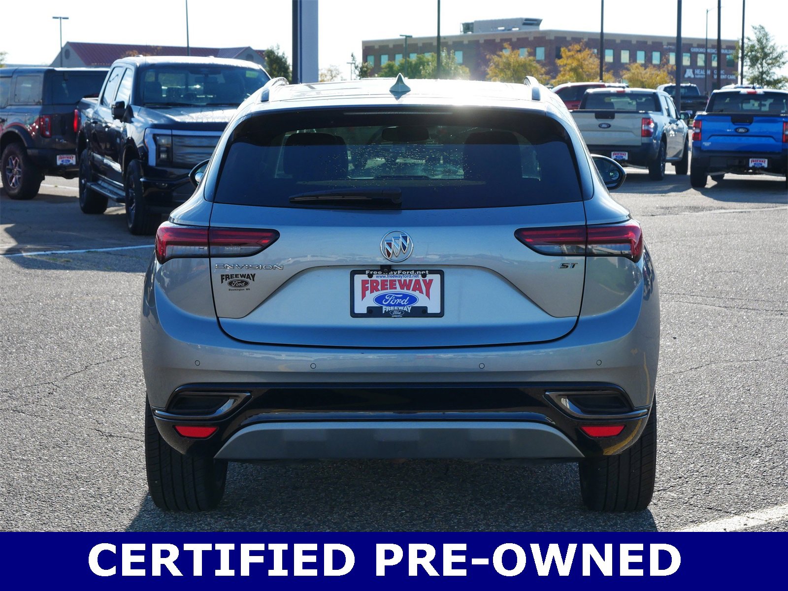 Used 2023 Buick Envision Essence w/ Sport Touring Package image 4