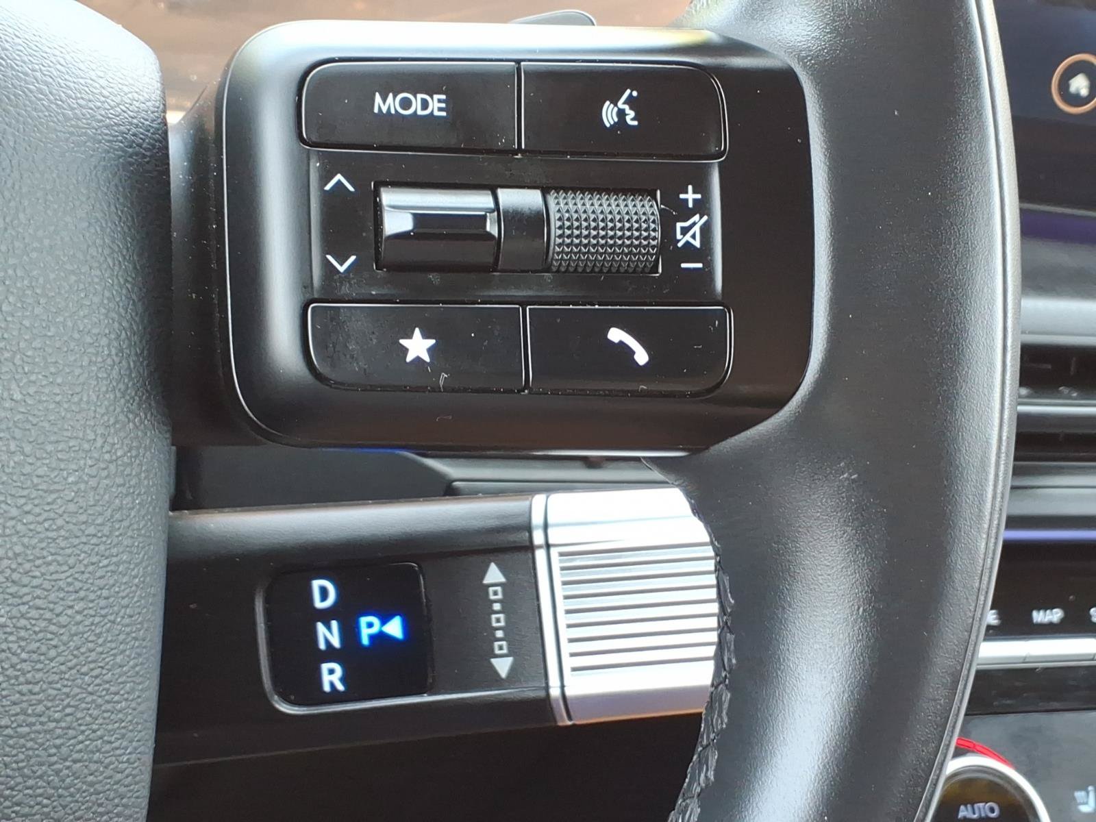 Used 2025 Hyundai Santa Fe Calligraphy AWD/4WD image 18