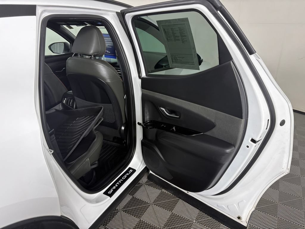 Used 2025 Hyundai Santa Cruz Limited AWD/4WD image 31