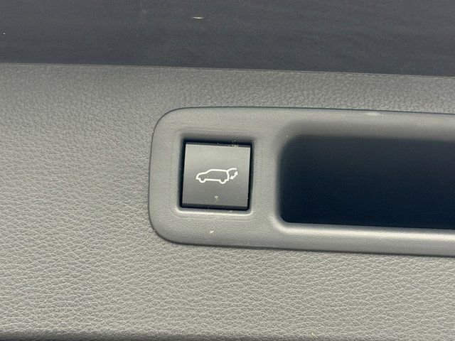 Used 2026 Toyota Highlander XLE AWD/4WD image 39