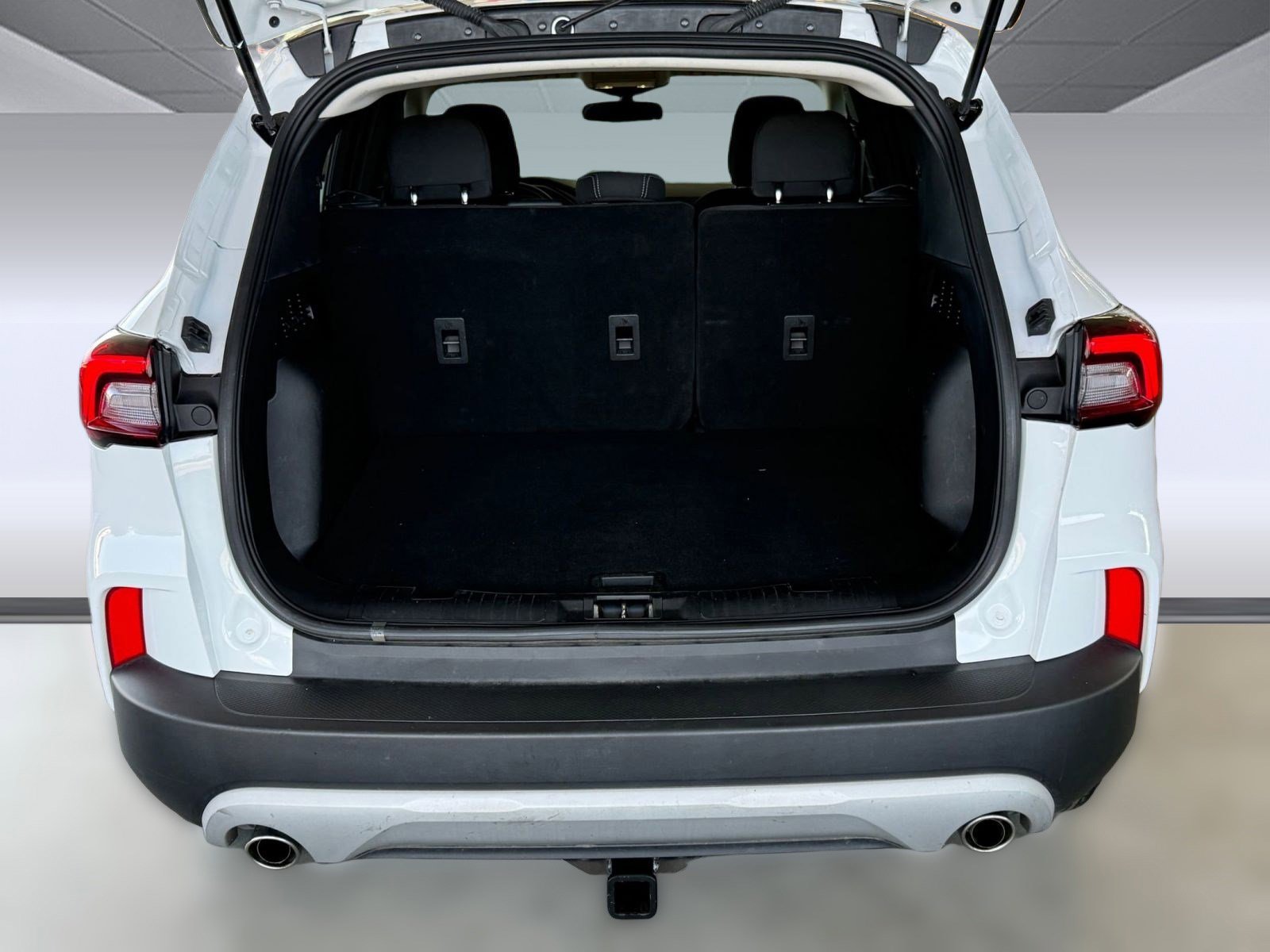 Certified 2025 Ford Escape Active FWD image 30