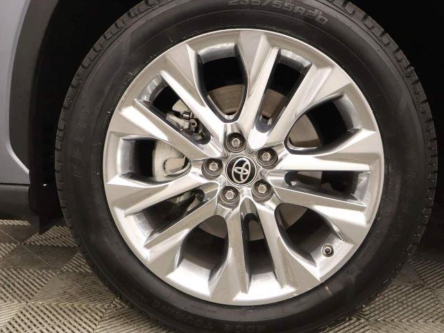 Used 2023 Toyota Highlander Limited FWD image 8