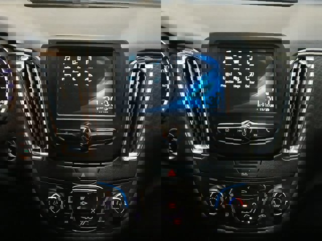 Used 2018 Chevrolet Malibu LT image 14