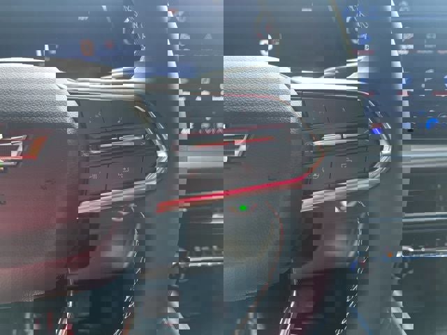 Used 2024 Chevrolet Traverse LT w/ Midnight/Sport Edition image 29