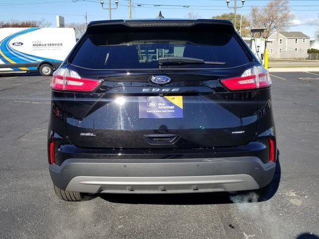 Certified 2024 Ford Edge SEL w/ Convenience Package image 4