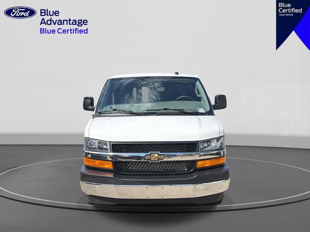 Used 2025 Chevrolet Express 2500 w/ Driver Convenience Package RWD image 3