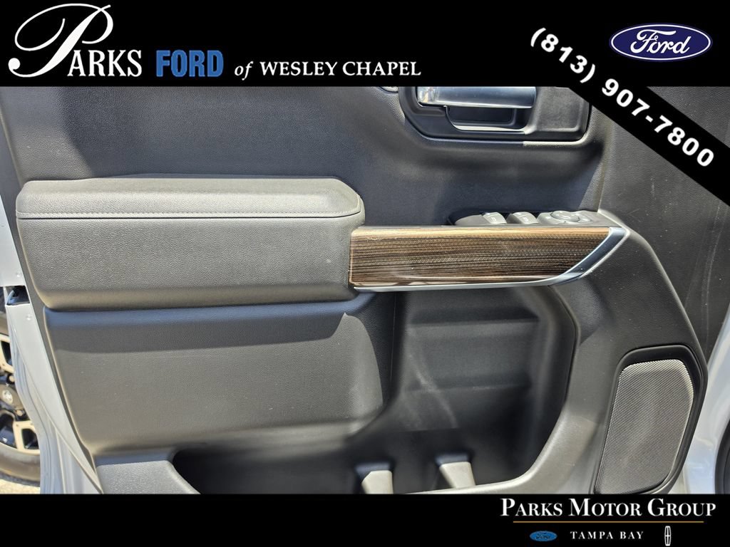 Used 2019 Chevrolet Silverado 1500 RST AWD/4WD image 16