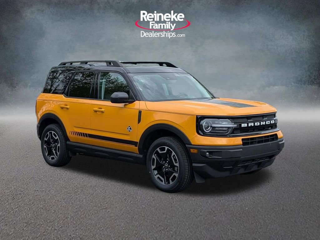 Certified 2022 Ford Bronco Sport Outer Banks w/ Tech Package AWD/4WD image 3