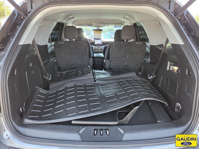 Certified 2024 Ford Explorer XLT RWD image 14