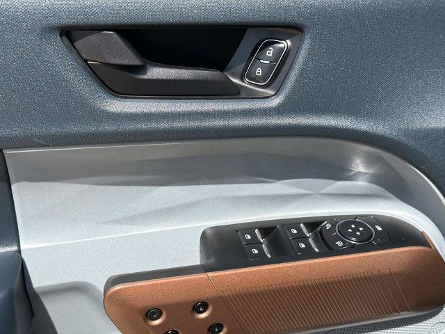 Certified 2023 Ford Maverick Lariat FWD image 23