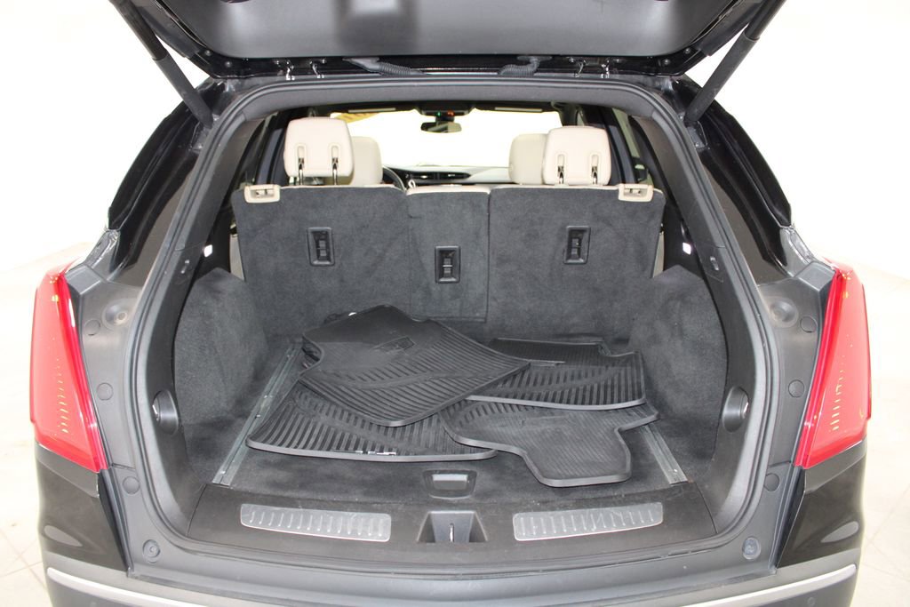 Used 2018 Cadillac XT5 Premium Luxury FWD image 17