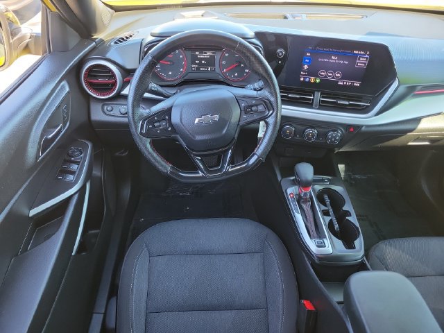 Used 2024 Chevrolet Trax RS FWD image 7