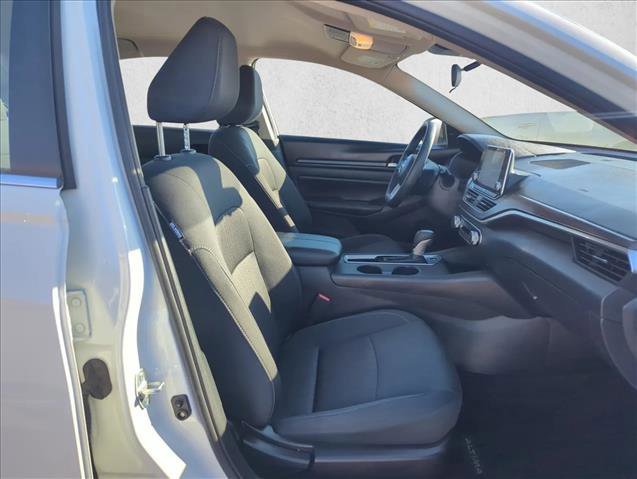 Used 2025 Nissan Altima 2.5 SV FWD image 20