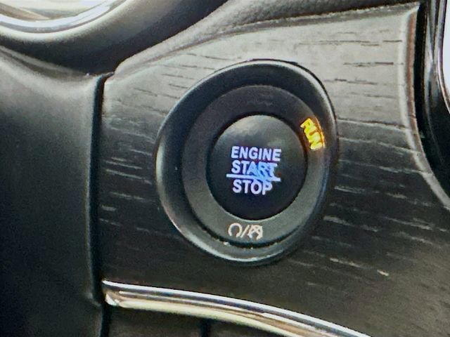 Used 2020 Jeep Grand Cherokee Summit image 21