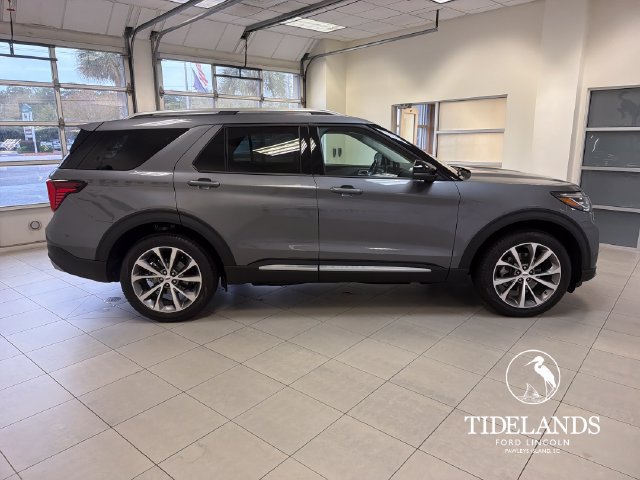 Certified 2025 Ford Explorer Platinum w/ Ultimate Package AWD/4WD image 10