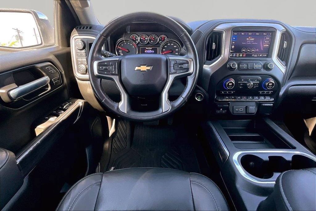 Used 2021 Chevrolet Silverado 1500 LTZ w/ Z71 Off-Road Package AWD/4WD image 5