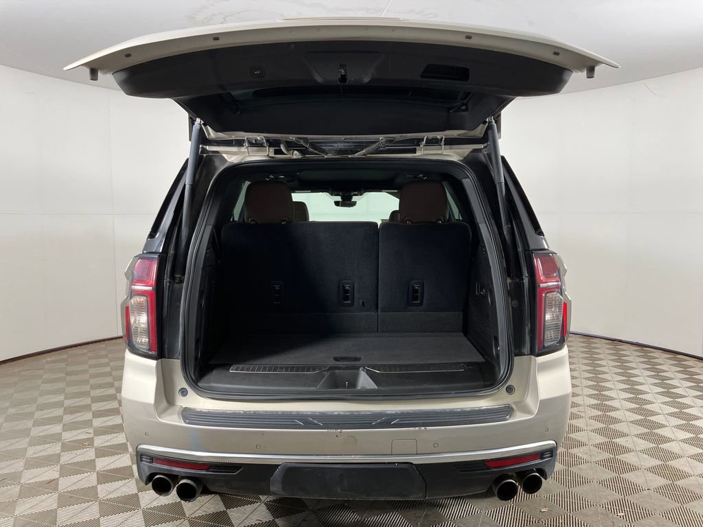 Used 2021 Chevrolet Tahoe High Country w/ Premium Package image 13