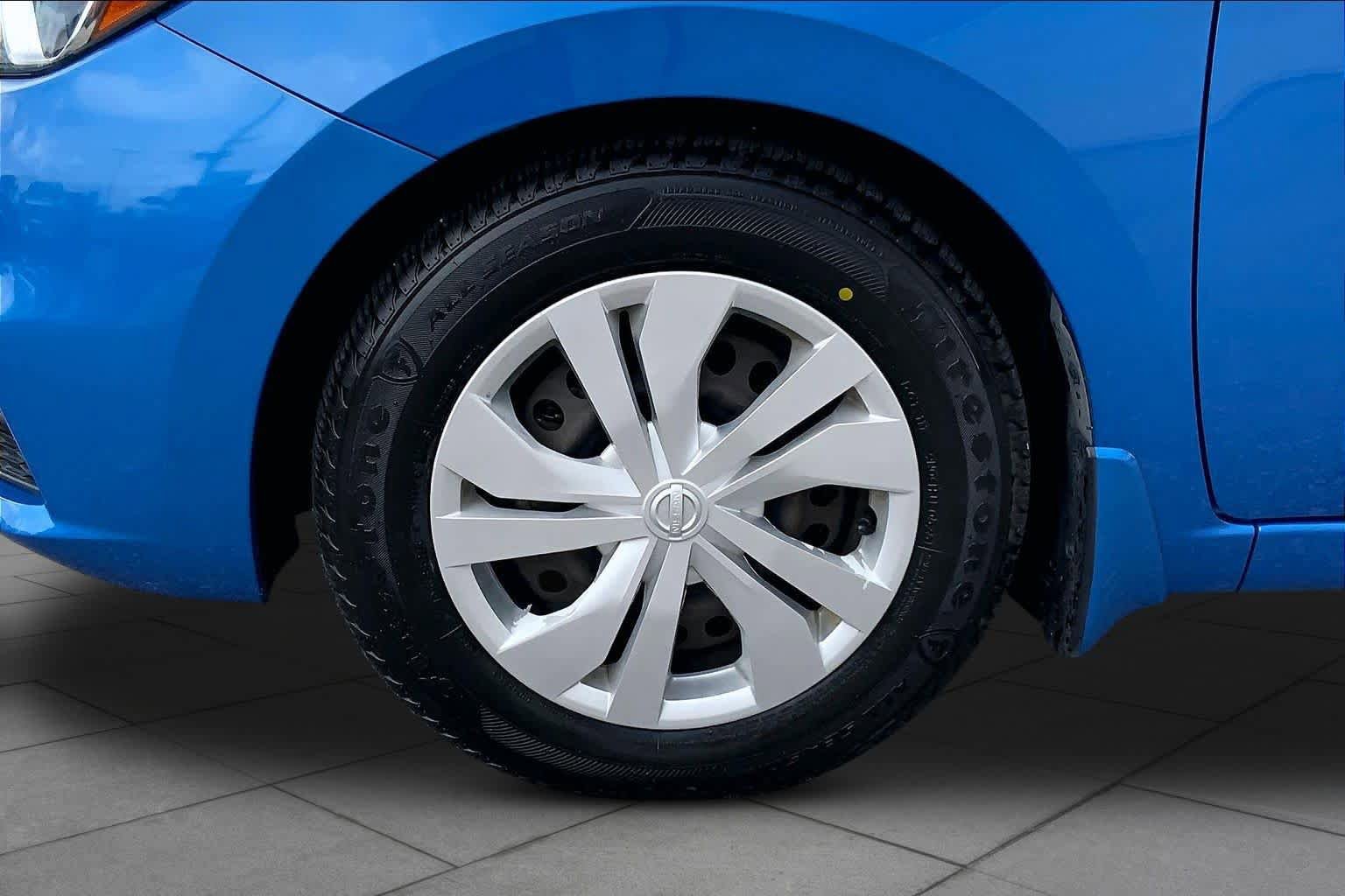 Used 2020 Nissan Versa S FWD image 10