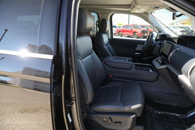 Certified 2025 Ford Expedition Active AWD/4WD image 39