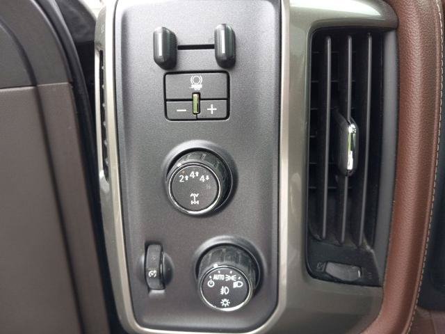Used 2019 Chevrolet Silverado 2500 High Country w/ Duramax Plus Package AWD/4WD image 31