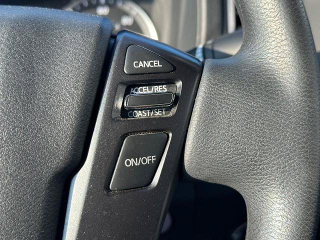 Used 2022 Nissan Frontier SV AWD/4WD image 14