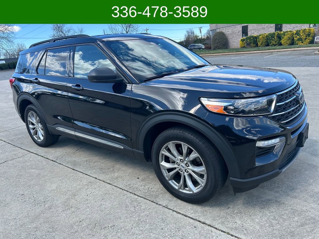 Certified 2022 Ford Explorer XLT w/ Equipment Group 202A image 7