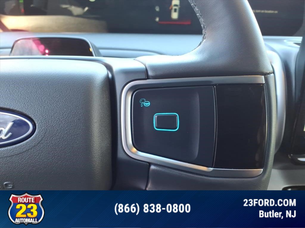 Certified 2025 Ford Expedition Max Active image 11