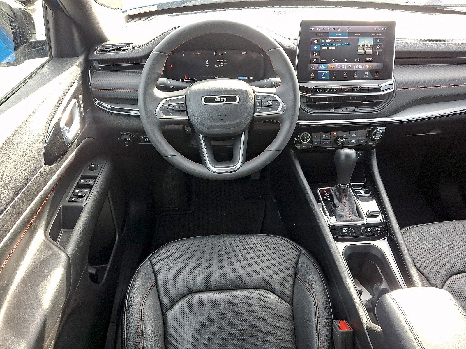 Used 2025 Jeep Compass Trailhawk w/ Trailhawk Elite Group AWD/4WD image 10