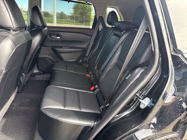 Used 2023 Nissan Rogue SV w/ SV Premium B Package AWD/4WD image 14