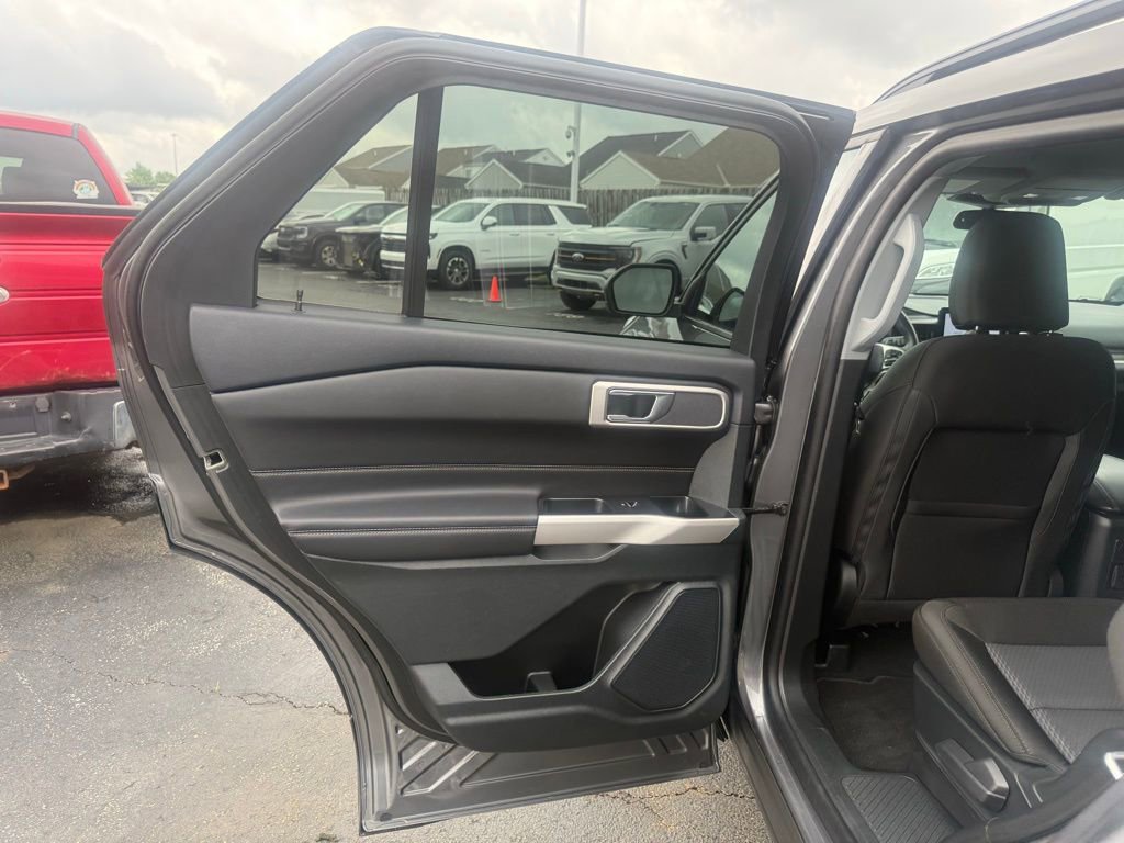 Certified 2024 Ford Explorer XLT AWD/4WD image 28