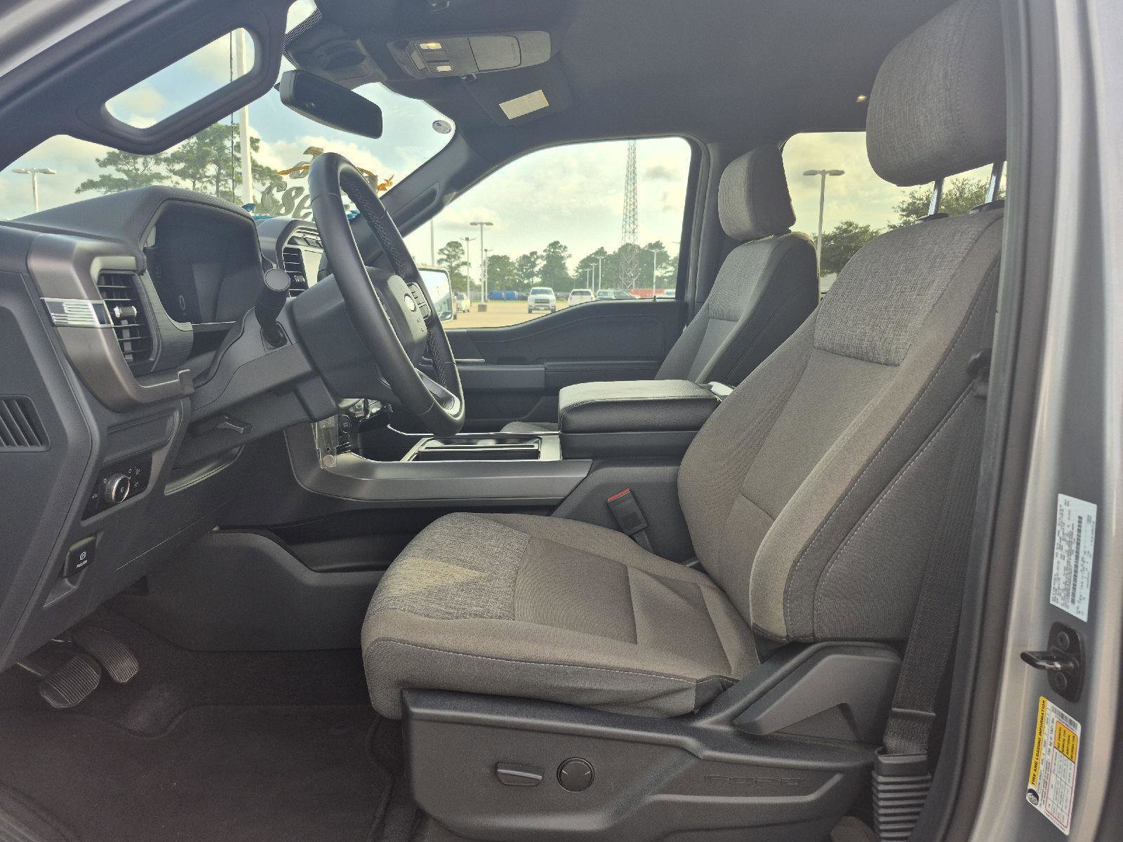 Certified 2024 Ford F150 XLT w/ Mobile Office Package RWD image 2