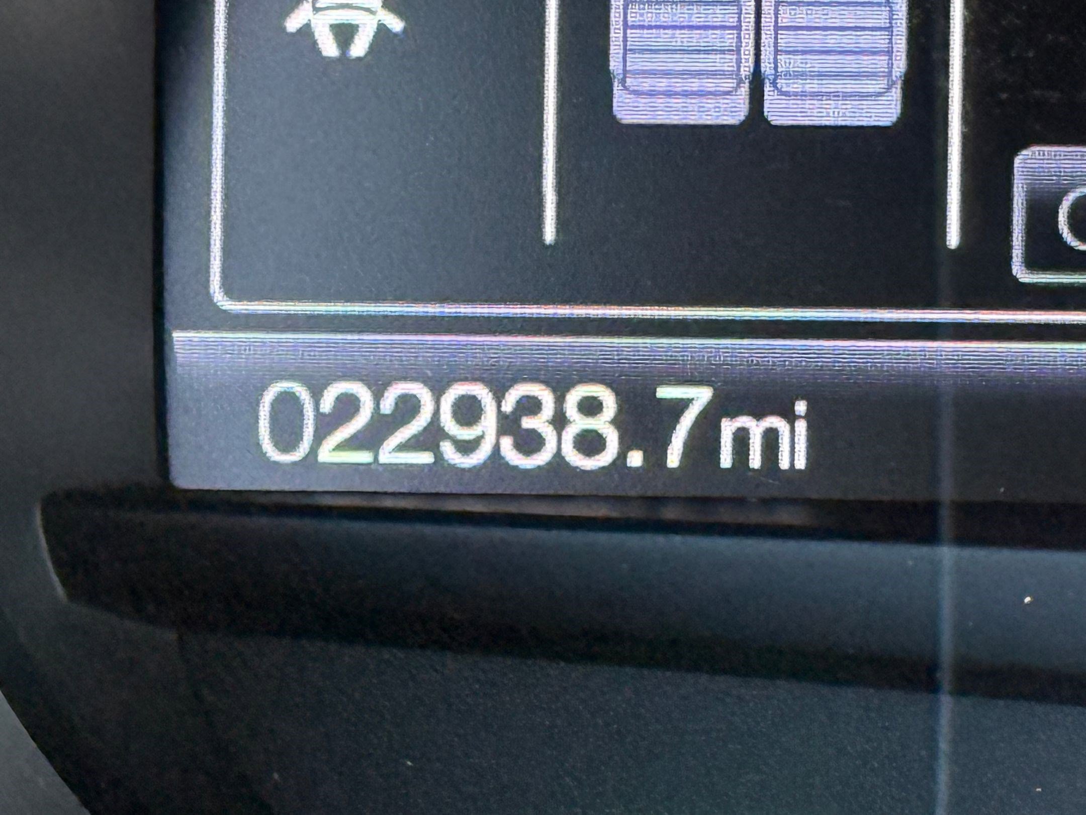 Certified 2022 Ford Edge Titanium w/ Cargo Accessory Package image 21