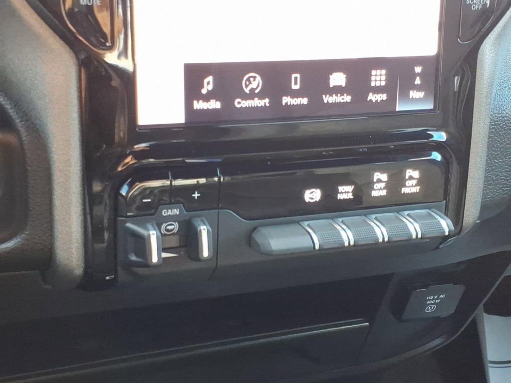 Used 2025 RAM 2500 Tradesman AWD/4WD image 19