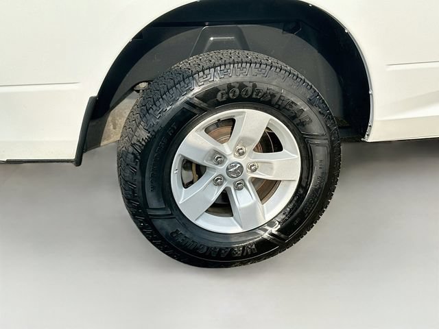 Used 2024 RAM 1500 Classic SLT AWD/4WD image 6